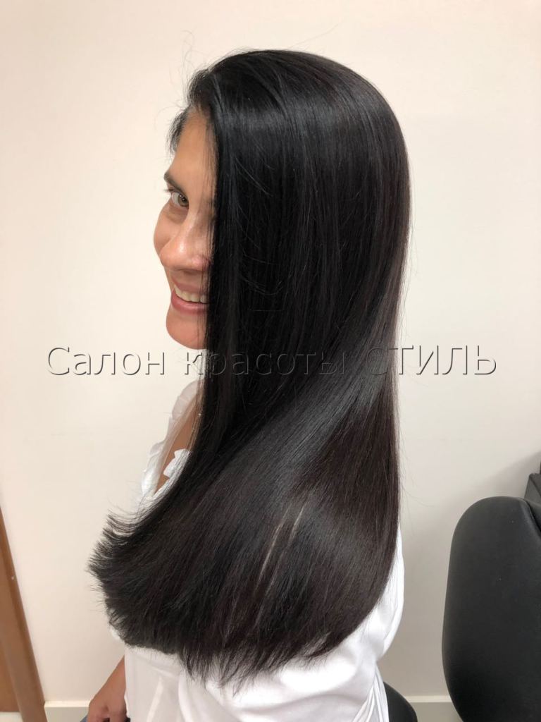 Фото работы мастера стрижка или маникюр